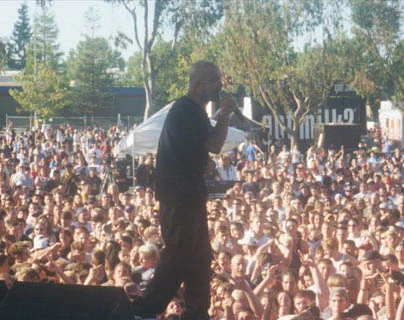 Staind - aaron052[1].jpg